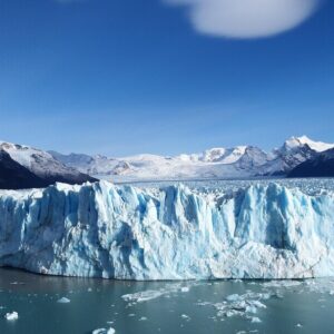 Toda Argentina: desde pingüinos y glaciares hasta desiertos y cascadas