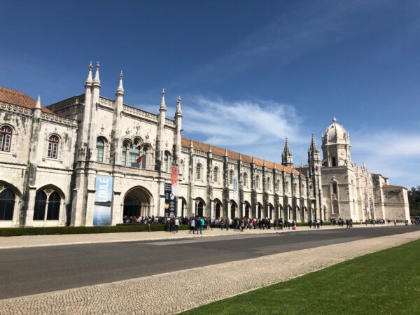 Portugal. 14 full days. A self-guided road trip. (Spanish) - Image 2